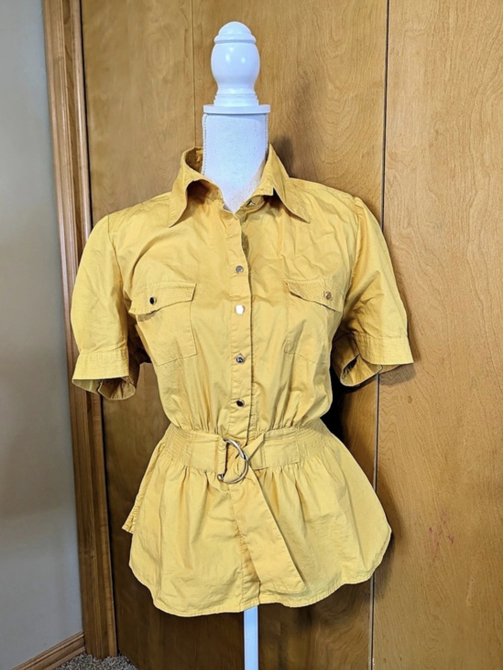 NY&C Yellow Elastic Belted Safari Shirt Size XL Like New
